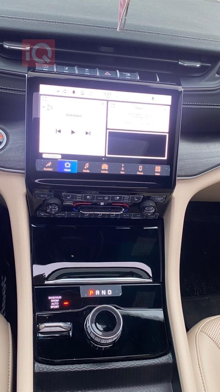 جيب جراند شيروكي